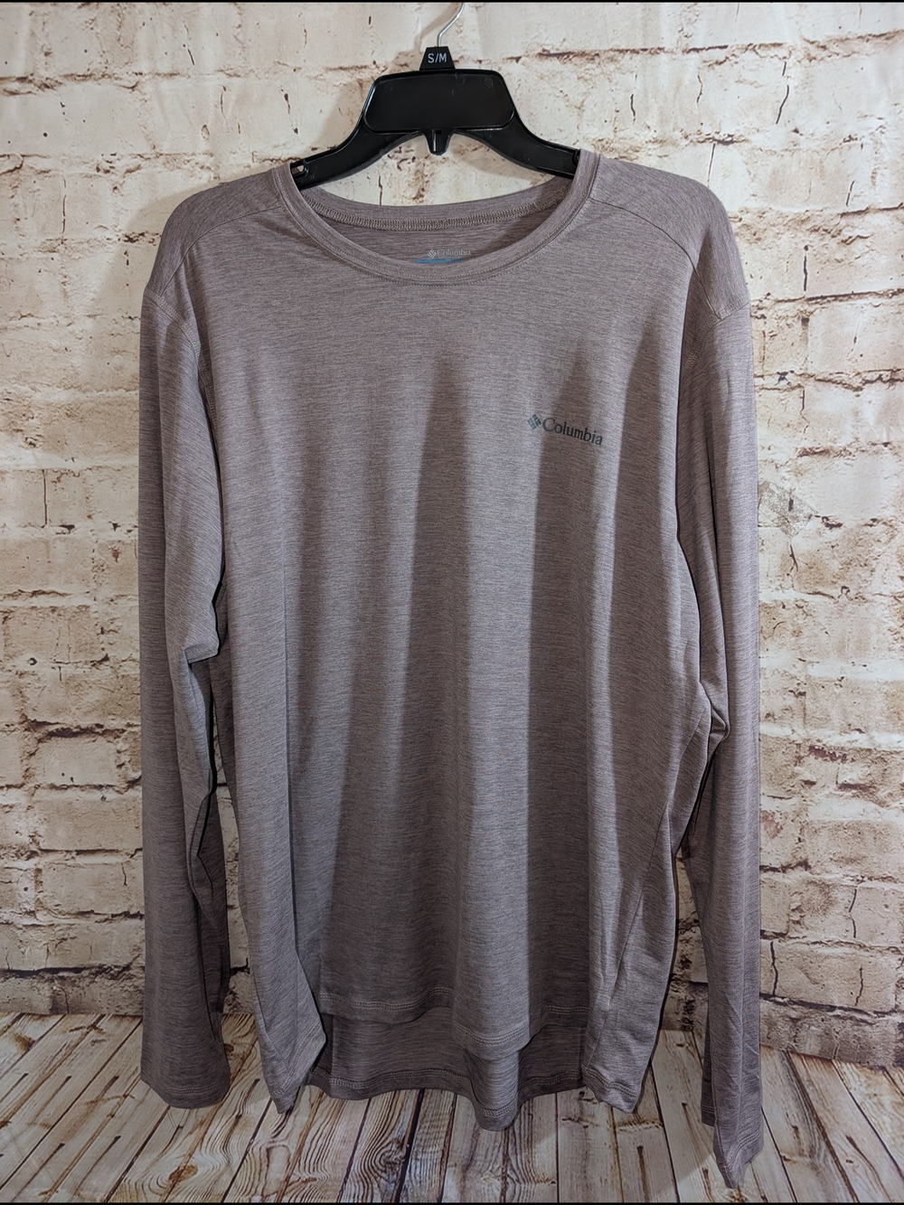 ~Men's Columbia Long Sleeve Tee Size Large New Without Tags